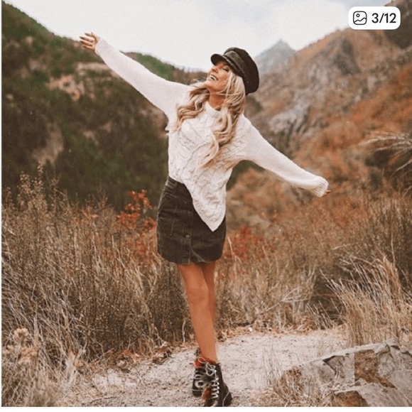 CECILIA NEW YORK Black Leather Trekker Boots with Multicolor Fur Trim - Picture 4 of 12